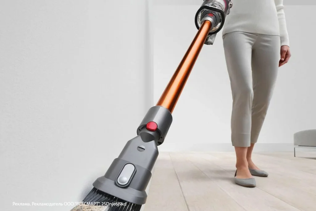 Подробный обзор вертикальных пылесосов Dyson