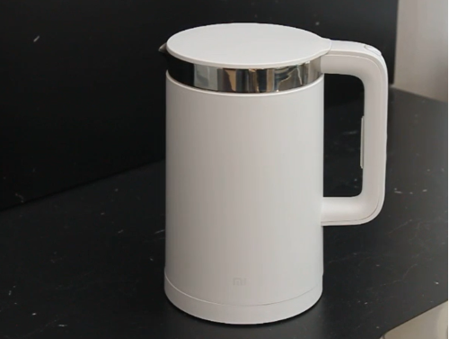 Минималистичный дизайн умного чайника